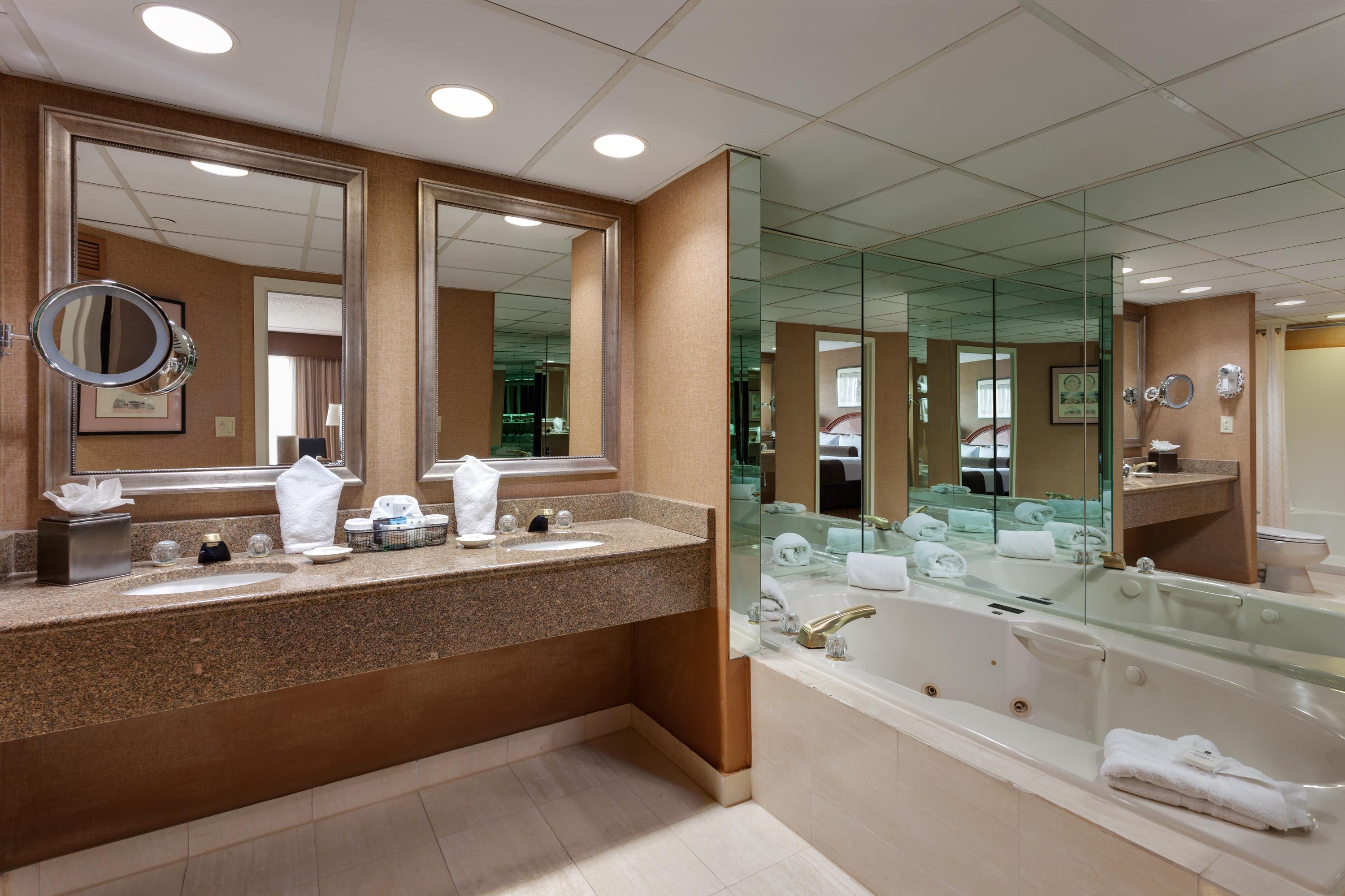 Crowne Plaza Englewood By Ihg Hotel Exterior foto